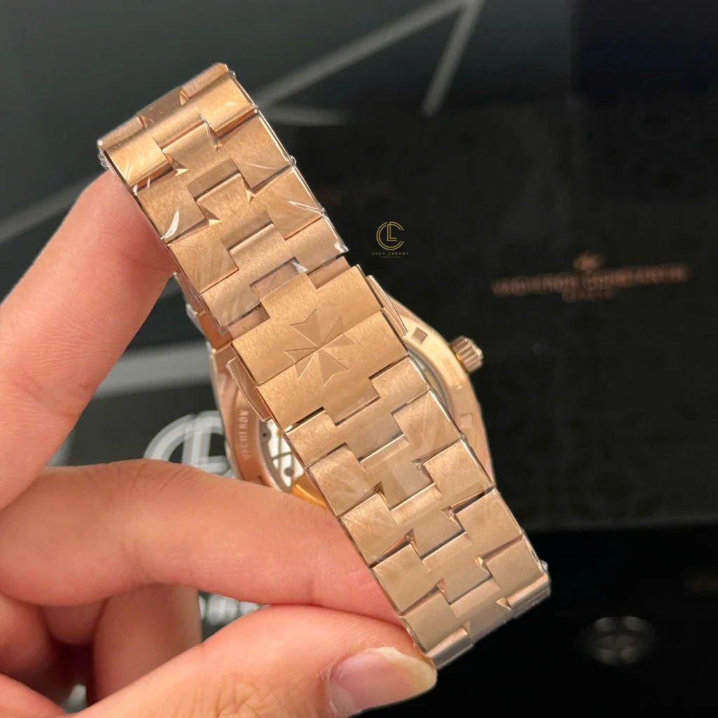 Super Clone Vacheron Constantin Overseas Rose Gold 4500V/110R-B705 41mm Blue Dial — view 9