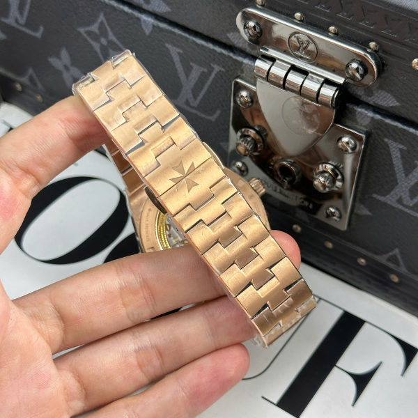 Super Clone Vacheron Constantin Steel — movement / caseback view
