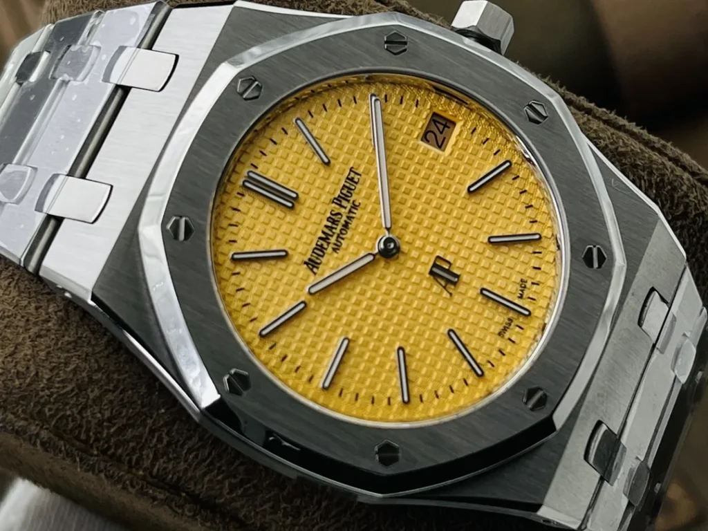 Super Clone Audemars Piguet Royal Oak Jumbo Extra-Thin 15202BC.OO.1240BC.01 39mm Yellow Dial