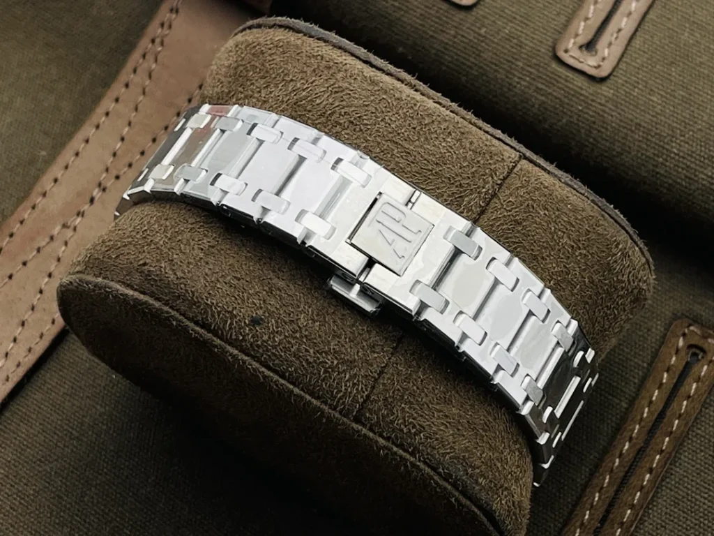 Super Clone Audemars Piguet Royal Oak Jumbo Extra-Thin 15202BC.OO.1240BC.01 39mm Yellow Dial