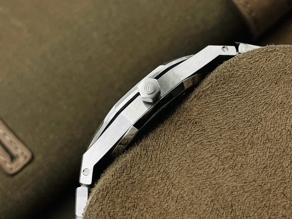 Super Clone Audemars Piguet Royal Oak Jumbo Extra-Thin 15202BC.OO.1240BC.01 39mm Yellow Dial