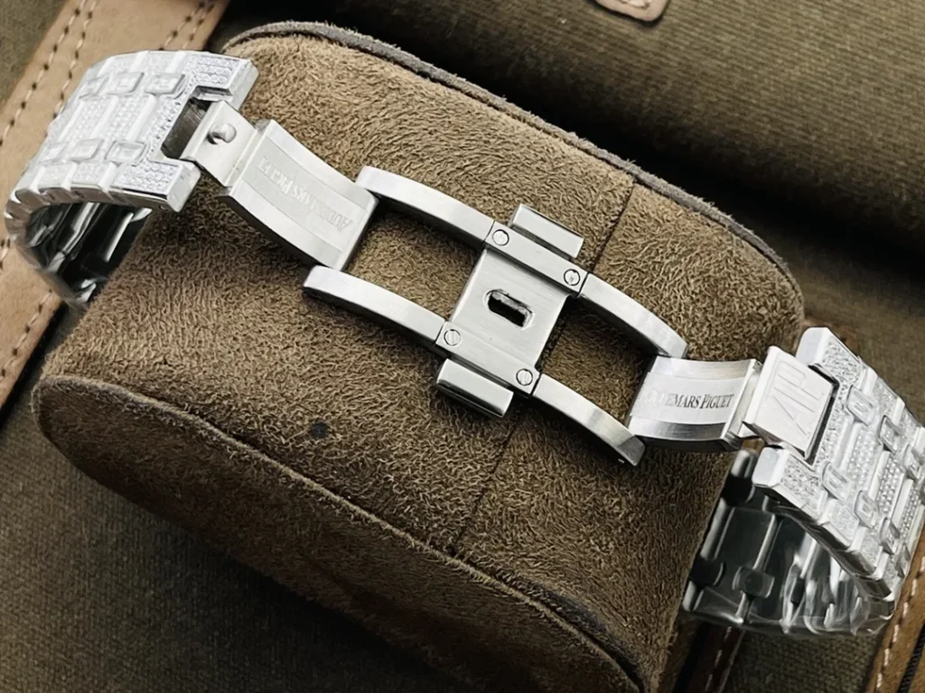 Super Clone Audemars Piguet Royal Oak 15400ST 41mm Full Moissanite Hongkong – Customize Diamod
