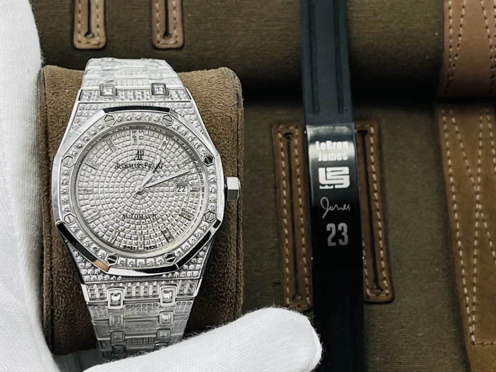Super Clone Audemars Piguet Royal Oak 15400ST 41mm Full Moissanite Hongkong – Customize Diamod