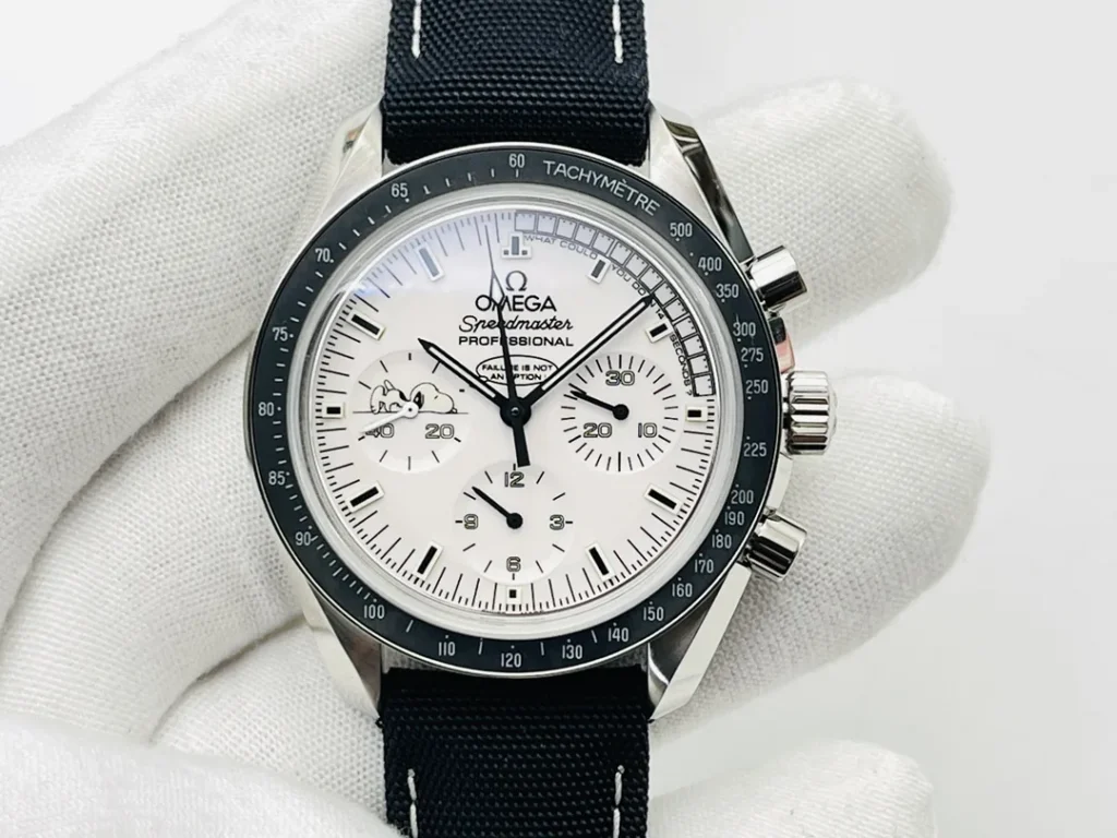 Super Clone Omega Speedmaster Apollo 13 Silver Snoopy 311.32.42.30.04.003 42mm – Swiss SuperClone