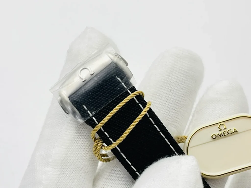 Super Clone Omega Speedmaster Apollo 13 Silver Snoopy 311.32.42.30.04.003 42mm – Swiss SuperClone
