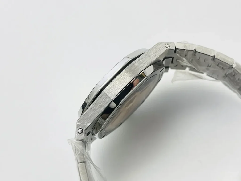Super Clone Audemars Piguet Royal Oak 37mm 15450ST.OO White Dial Steel