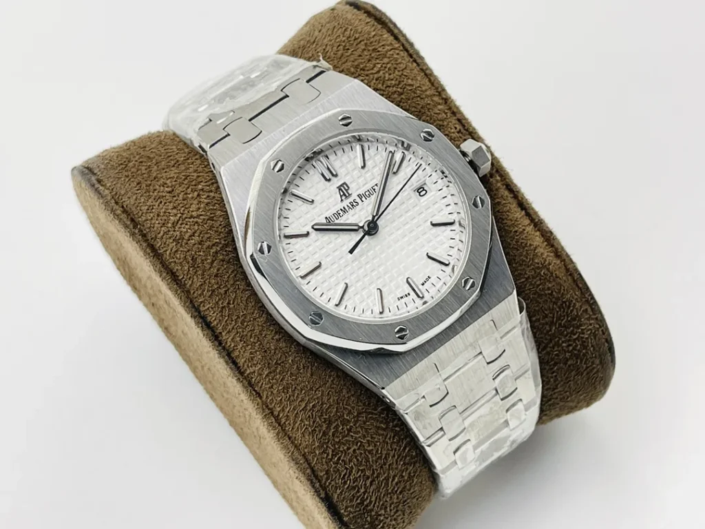 Super Clone Audemars Piguet Royal Oak 37mm 15450ST.OO White Dial Steel