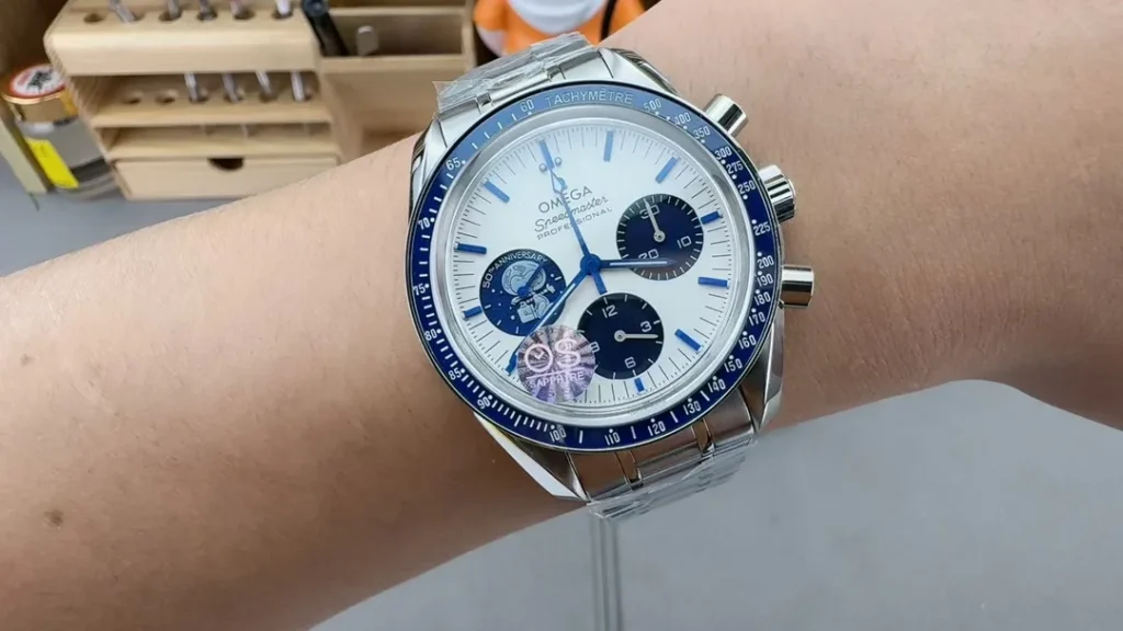 Super Clone Omega Speedmaster 50th Anniversary Co-Axial Chronometer Chronograph 310.32.42.50.02.001 42mm “Silver Snoopy Award” – Swiss SuperClone