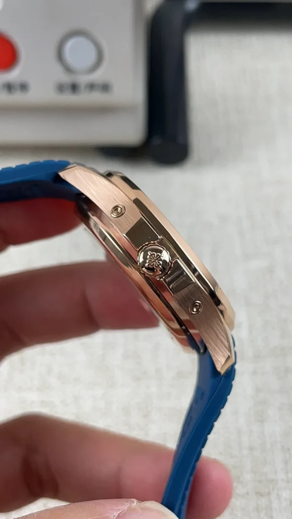 Super Clone Patek Philippe Aquanaut 5261R Moonphase Blue Rose 40mm – Swiss SuperClone