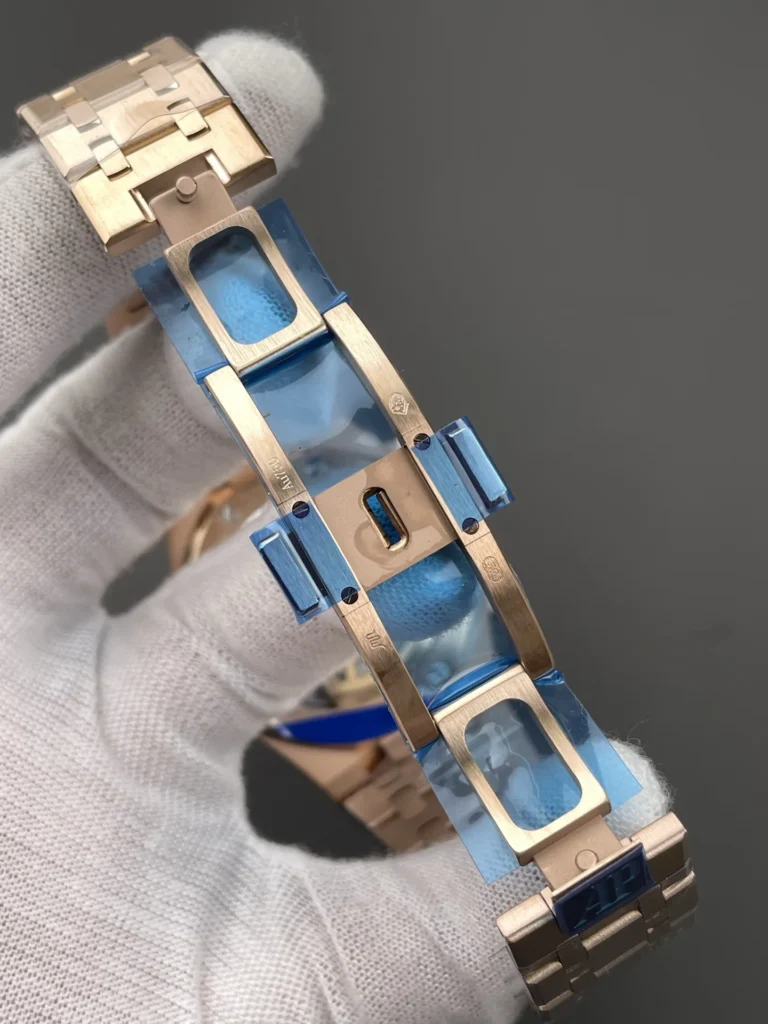 Super Clone Audemars Piguet Royal Oak 26331OR.OO.1220OR.01 Blue Dial