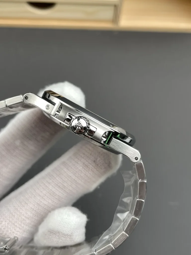 Super Clone Patek Philippe Nautilus 5712/1A-001 Blue Steels – Swiss SuperClone