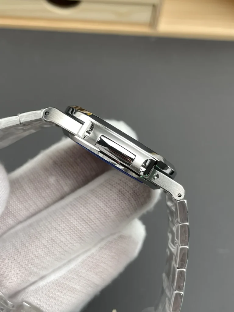 Super Clone Patek Philippe Nautilus 5712/1A-001 Blue Steels – Swiss SuperClone