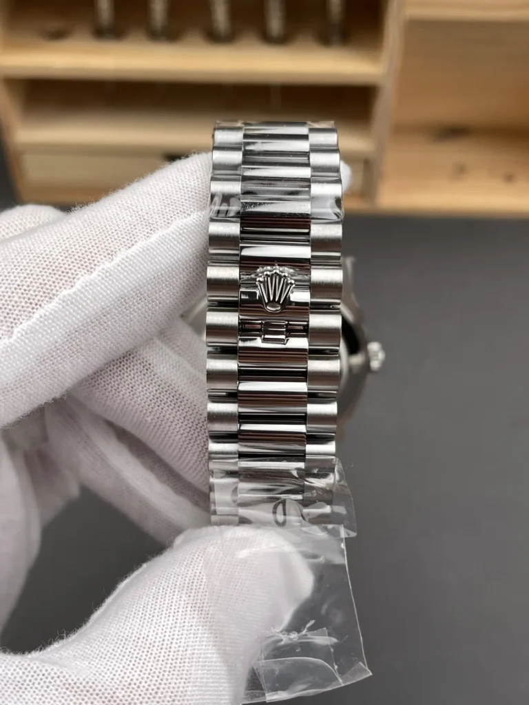 Super Clone Rolex Day-Date Ice Blue Dial 228236-0012 40 mm – Swiss SuperClone