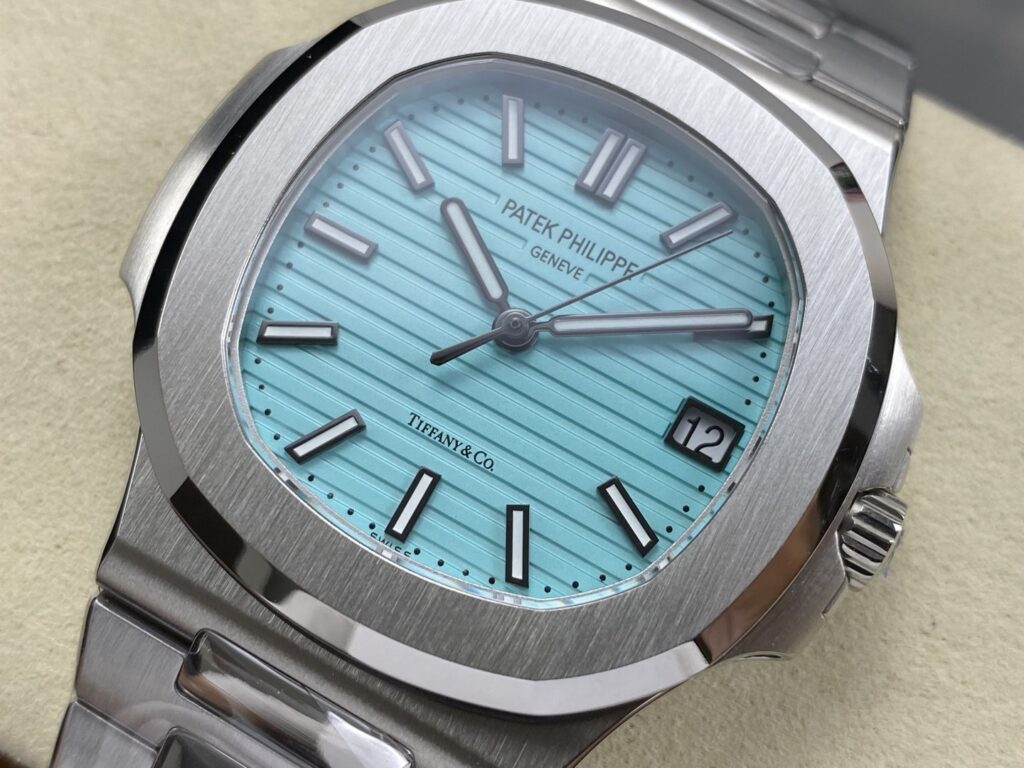 Super Clone Patek Philippe Nautilus 40mm 5711/1A-018 40mm Dial Tifany &CO V3 Update — view 10