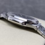 Super Clone Patek Philippe Nautilus 5811/1G-001 40mm “MODIFY” Blue Dial Steel — bracelet detail