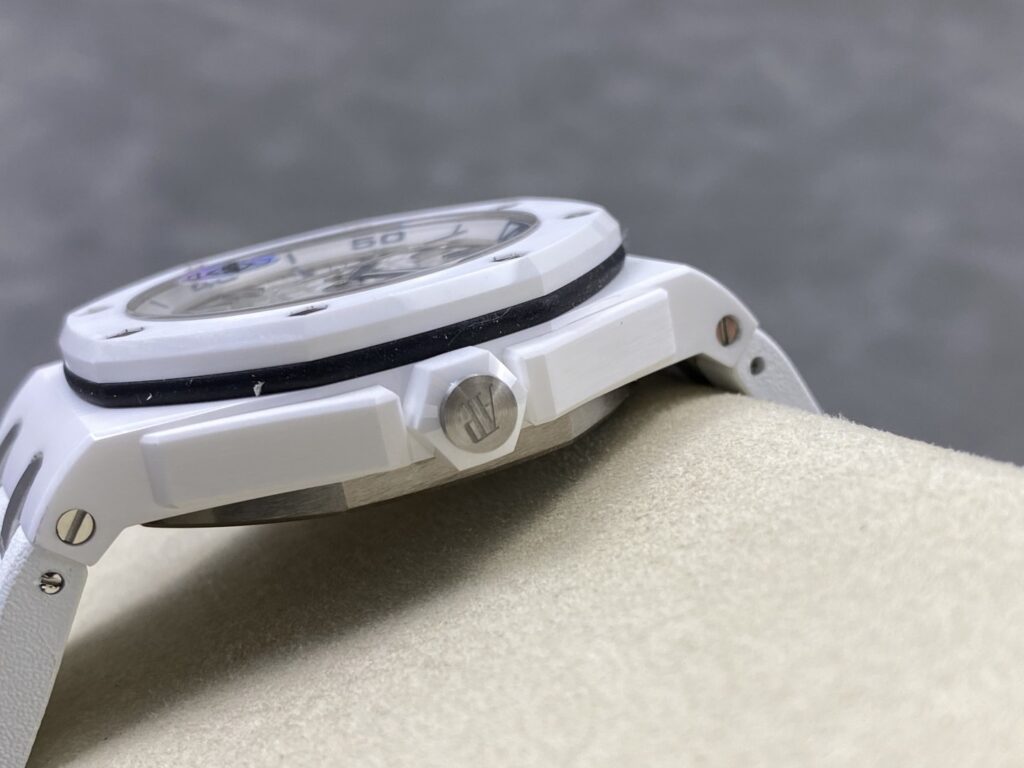 Super Clone Audemars Piguet Royal Oak Offshore Diver 15707CE 42mm White Dial Ceramic — view 12