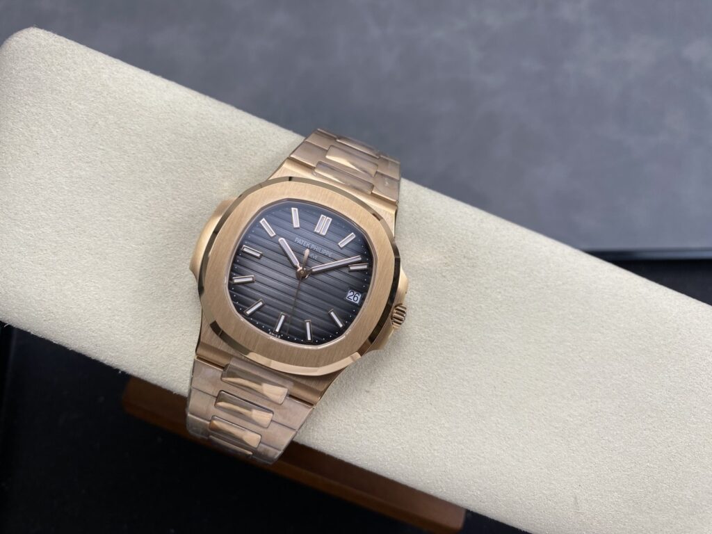 Super Clone Patek Philippe Nautilus 5711/1R-001 40mm Gray Dial Rose Gold V3 Update — view 9