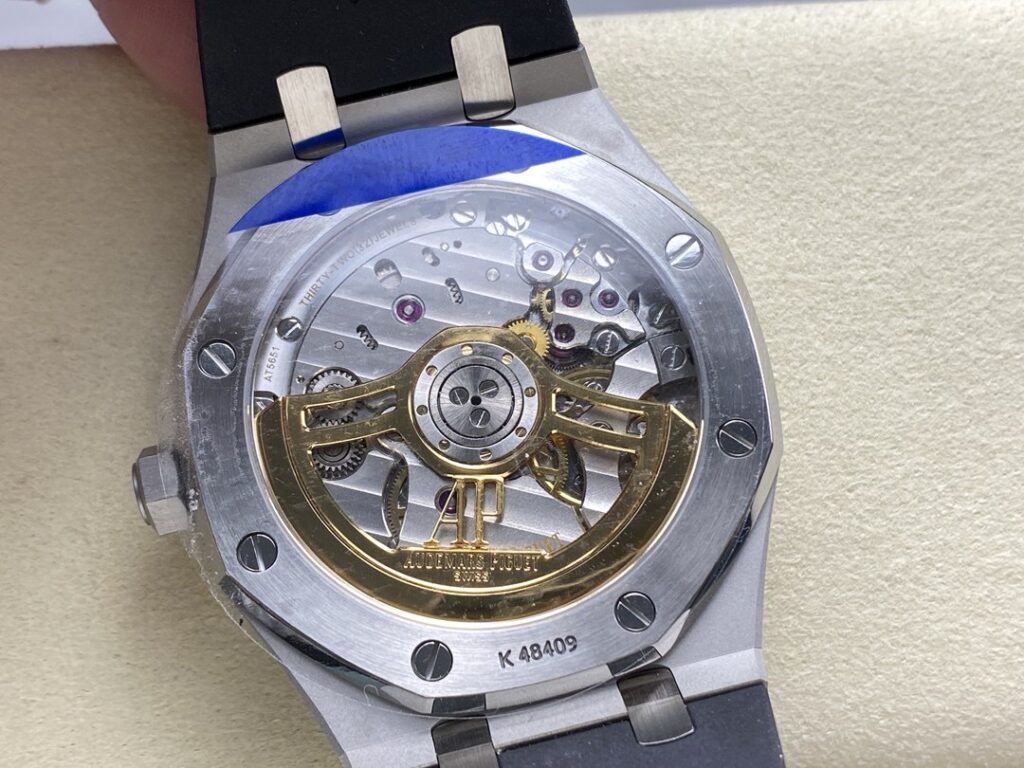 Super Clone Audemars Piguet Royal Oak 15500ST.OO.1220ST.03 41mm Black Rubber Strap — bracelet detail