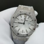Super Clone Audemars Piguet Royal Oak Frosted Gold 41mm Silver Dial Steel — case and bezel