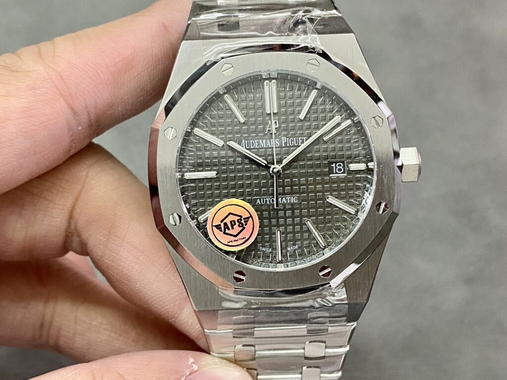 Super Clone Audemars Piguet Royal Oak 15400ST 41mm Grey Dial Steel — dial close-up