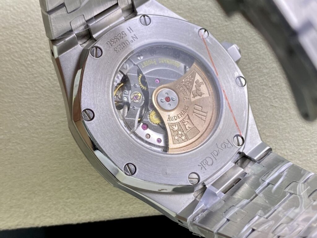 Super Clone Audemars Piguet Royal Oak 15400ST 41mm Blue Dial Stainless Steel Blue Dial — side profile