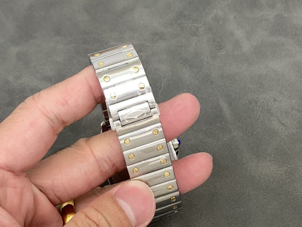 Super Clone Cartier Santos De Cartier CRW2SA0030 Demi Yellow Gold — movement / caseback view