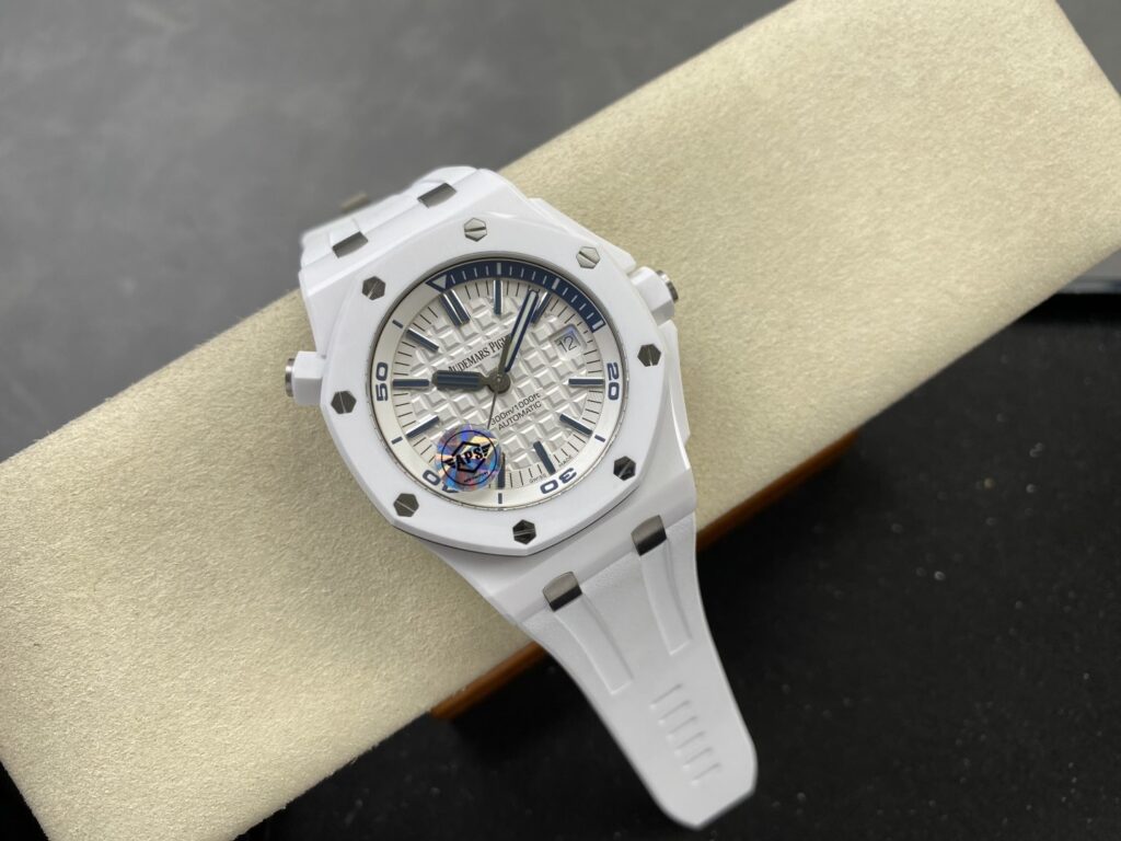 Super Clone Audemars Piguet Royal Oak Offshore Diver 15707CE 42mm White Dial Ceramic — side profile