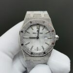 Super Clone Audemars Piguet Royal Oak Frosted Gold 41mm Silver Dial Steel — dial close-up