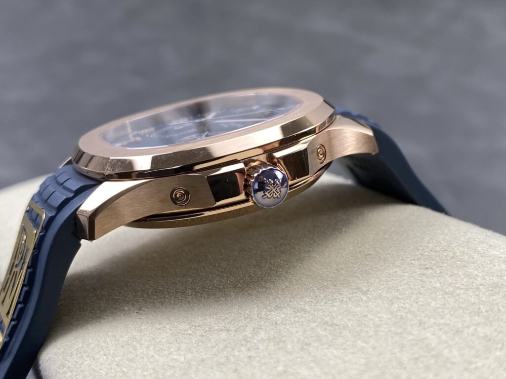 Super Clone Patek Philippe Aquanaut 5261R Moonphase Blue Rose 40mm — bracelet detail
