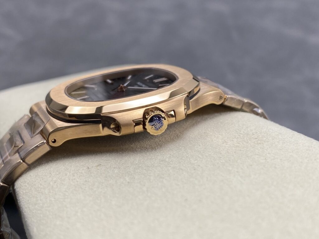 Super Clone Patek Philippe Nautilus 5711/1R-001 40mm Gray Dial Rose Gold V3 Update — bracelet detail