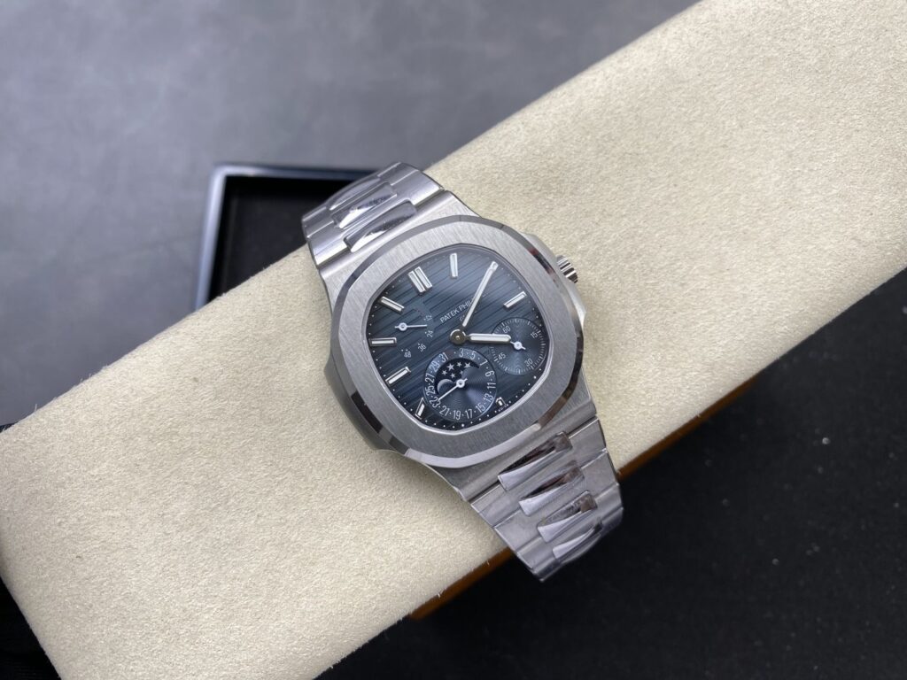 Super Clone Patek Philippe Nautilus 5712/1A-001 Blue Steels — view 12