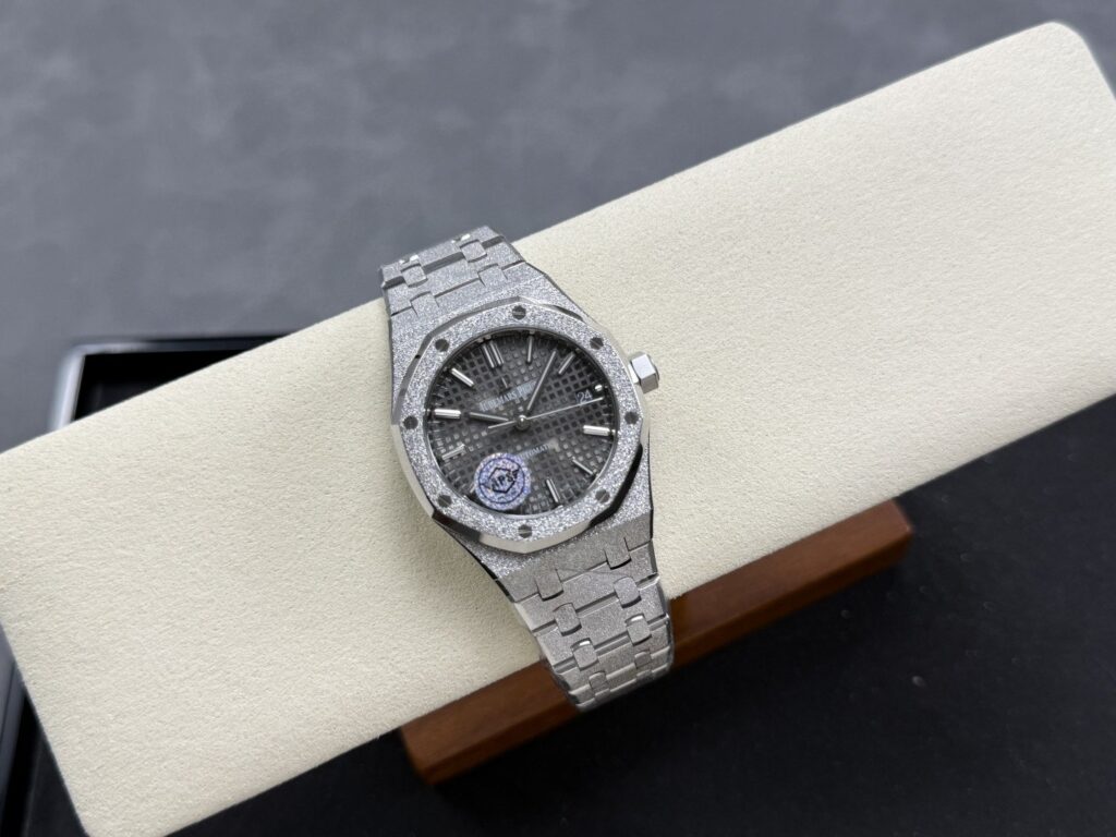 Super Clone Audemars Piguet Royal Oak Frosted-Gold 15454BC 37mm Gray Dial — view 11