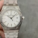 Super Clone Audemars Piguet Royal Oak 37mm 15450ST.OO White Dial Steel — dial close-up