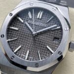 Super Clone Audemars Piguet Royal Oak 15500ST.OO.1220ST.02 41mm Grey Dial — on leather display