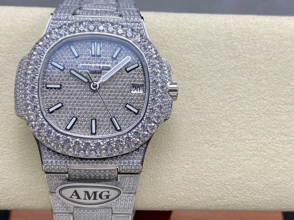 Super Clone Patek Philippe Nautilus 5711 40mm Up Full 3000pcs Moissanite Pave Hongkong – Customize Diamod — dial close-up