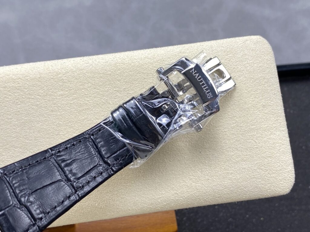 Super Clone Patek Philippe Nautilus Chronograph 5980/1A-014 40.5mm Black Dial with Leather Strap — clasp and links