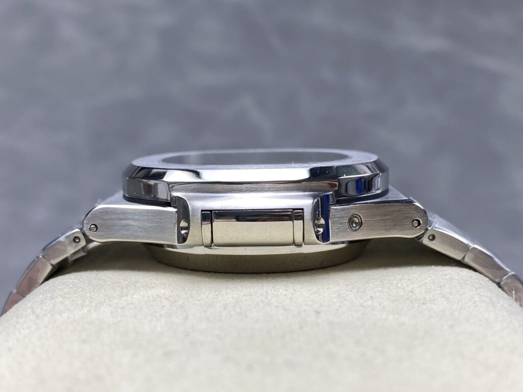 Super Clone Patek Philippe Nautilus Chronograph 5980/1A-014 40.5mm Black-Blue Dial — bracelet detail