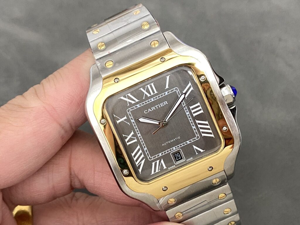 Super Clone Cartier Santos De Cartier CRW2SA0030 Demi Yellow Gold — case and bezel