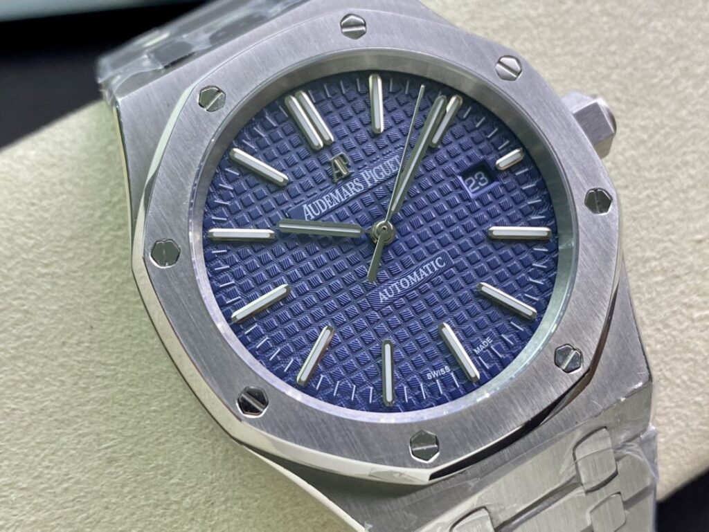 Super Clone Audemars Piguet Royal Oak 15400ST 41mm Blue Dial Stainless Steel Blue Dial — view 9