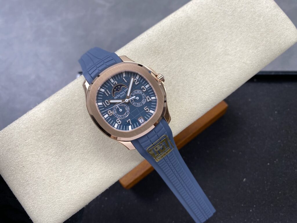 Super Clone Patek Philippe Aquanaut 5261R Moonphase Blue Rose 40mm — view 12