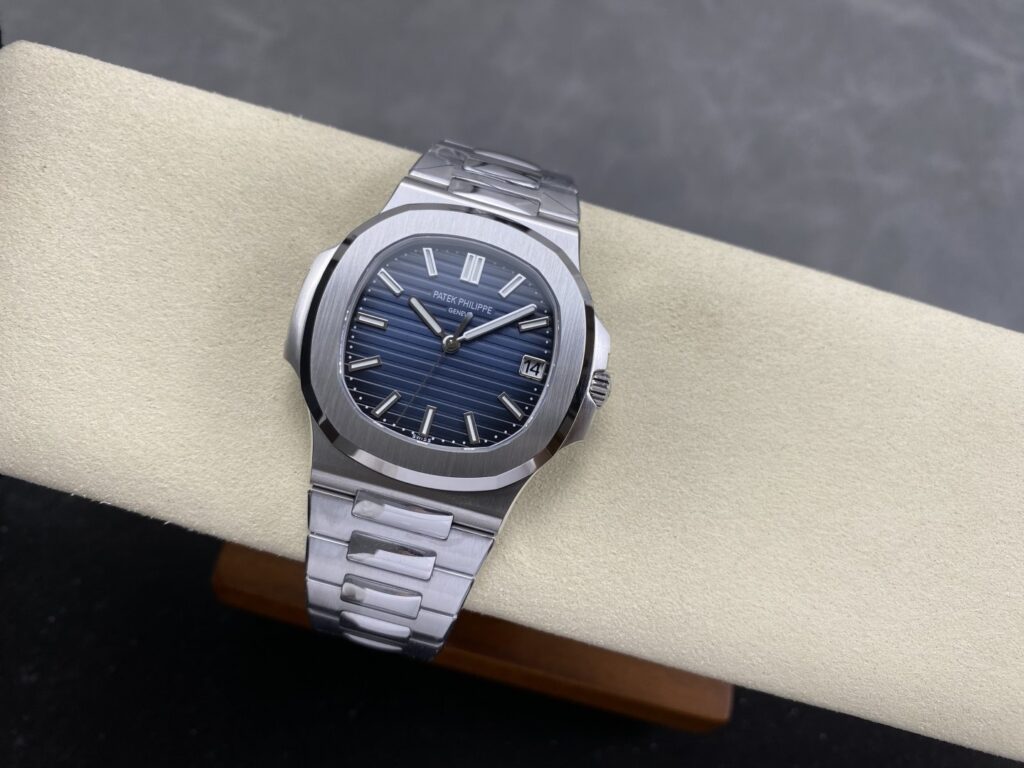 Super Clone Patek Philippe Nautilus 5811/1G-001 40mm “MODIFY” Blue Dial Steel — view 10