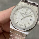 Super Clone Audemars Piguet Royal Oak 37mm 15450ST.OO White Dial Steel — bracelet detail