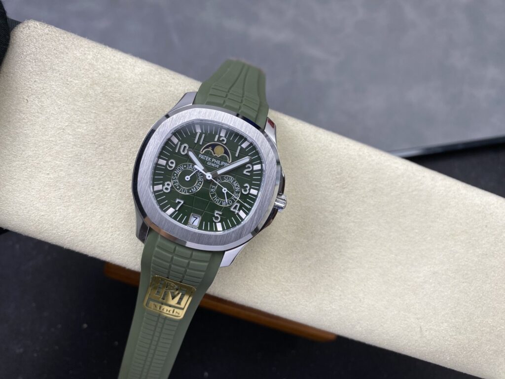 Super Clone Patek Philippe Aquanaut 5261A Moonphase Green 40mm — case and bezel