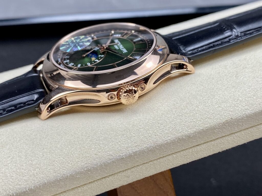 Super Clone Patek Philippe Complications 5205R-011 40mm Green Dial Rose Gold — case and bezel