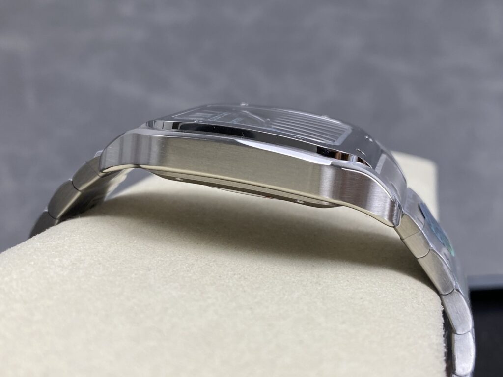 Super Clone Cartier Santos De Cartier Green Dial Large WSSA0062 39.8mm — bracelet detail