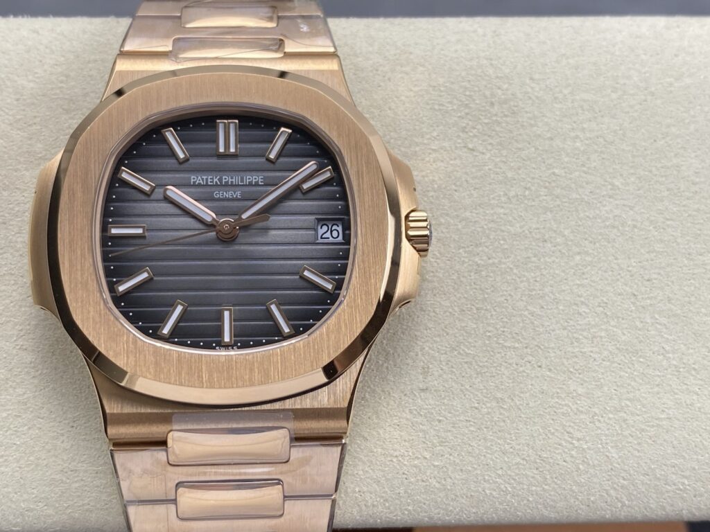 Super Clone Patek Philippe Nautilus 5711/1R-001 40mm Gray Dial Rose Gold V3 Update — dial close-up