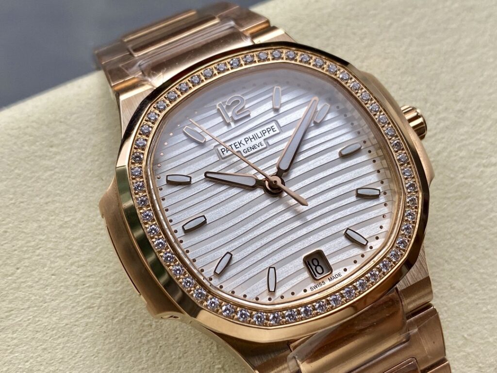 Super Clone Patek Philippe Nautilus 7118/1R-011 32.5mm White Dial Rose Gold — view 9