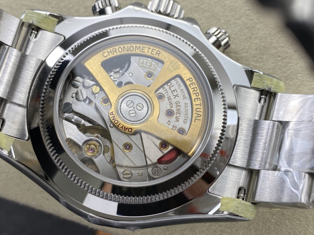 Super Clone Rolex Cosmograph Daytona Rolesium Enamel Dial (2026) Super Clone — clasp and links