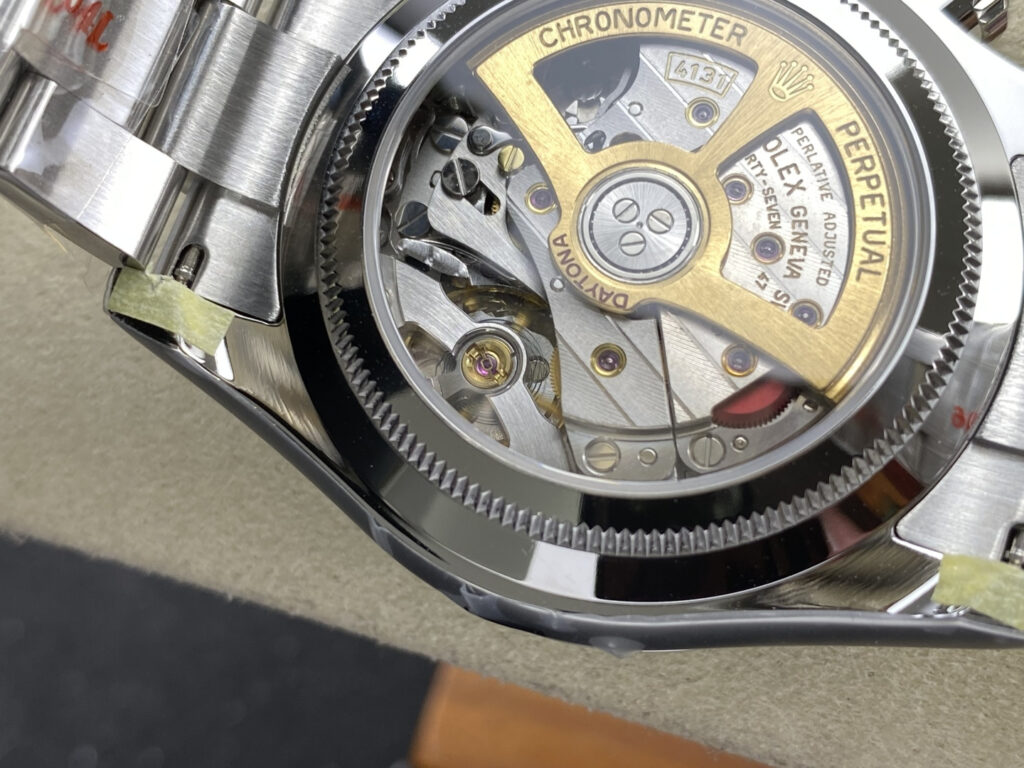 Super Clone Rolex Cosmograph Daytona Rolesium Enamel Dial (2026) Super Clone — side profile