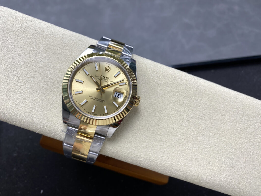 Super Clone Rolex Datejust Champagne Dial 126333-0009 41 mm — view 11